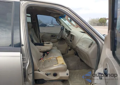 2002 Ford F-150 Lariat/Xlt z USA, uszkodzony, nr VIN 1FTRW08L12KC18122